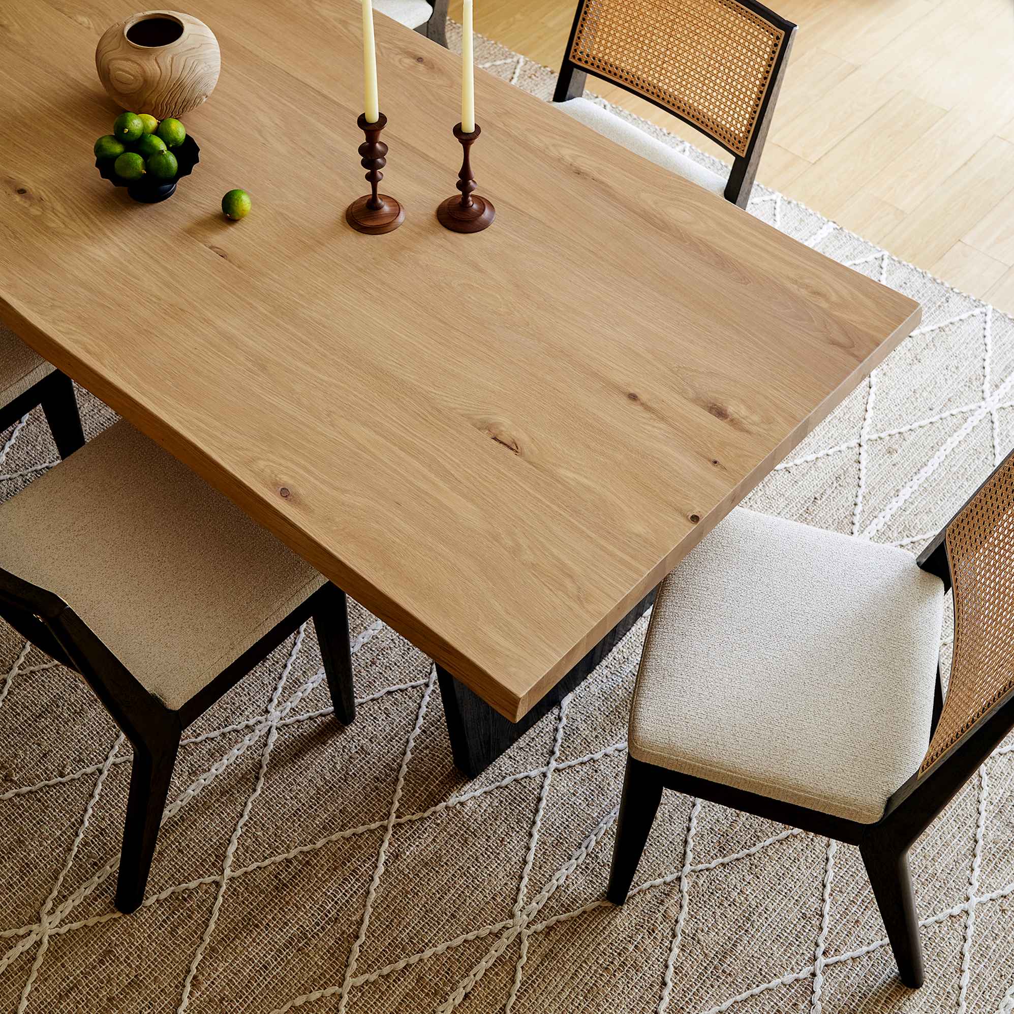 Sawyer Dining Table | Castlery US